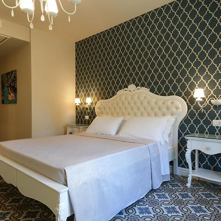 Sui Generis Tropea Luxury Rooms Exterior photo