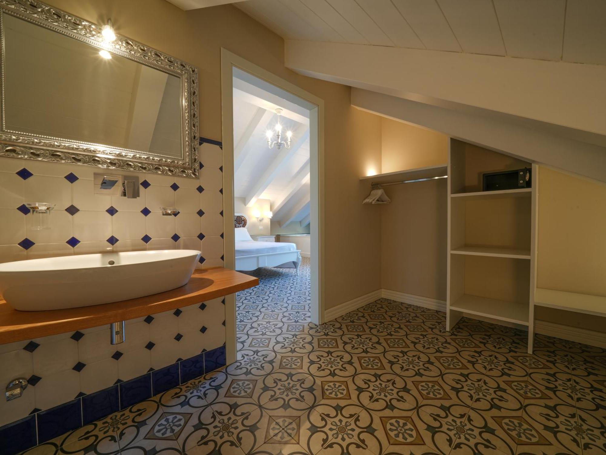 Sui Generis Tropea Luxury Rooms Exterior photo