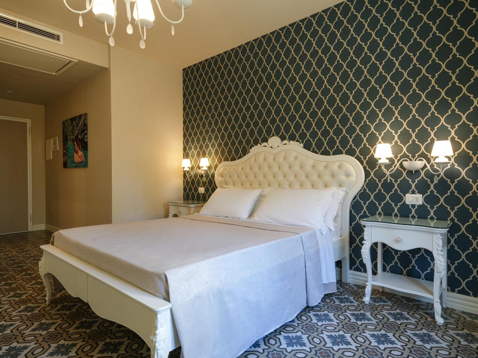 Sui Generis Tropea Luxury Rooms Exterior photo