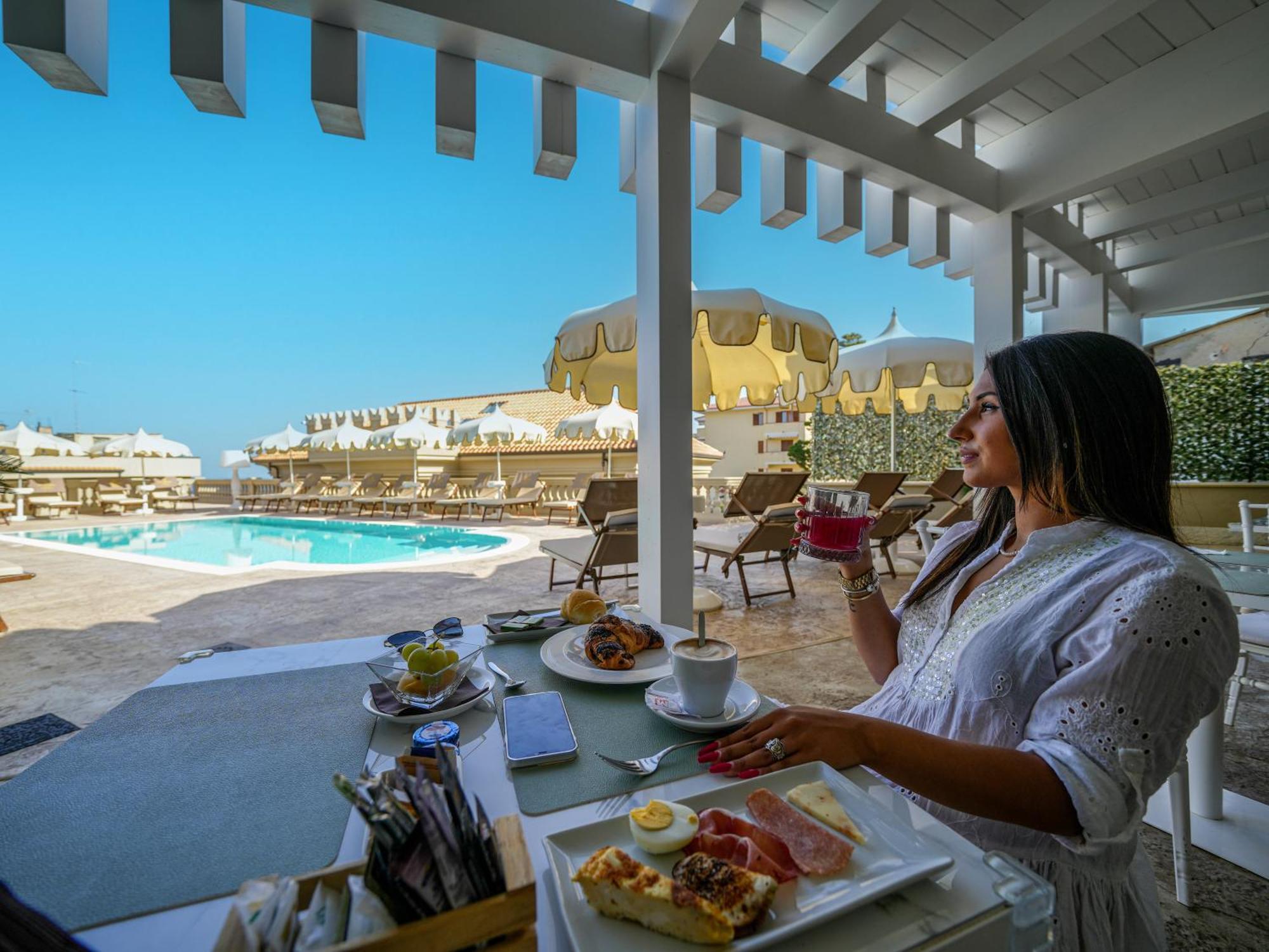 Sui Generis Tropea Luxury Rooms Exterior photo