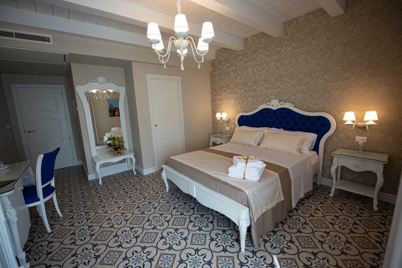Sui Generis Tropea Luxury Rooms Exterior photo