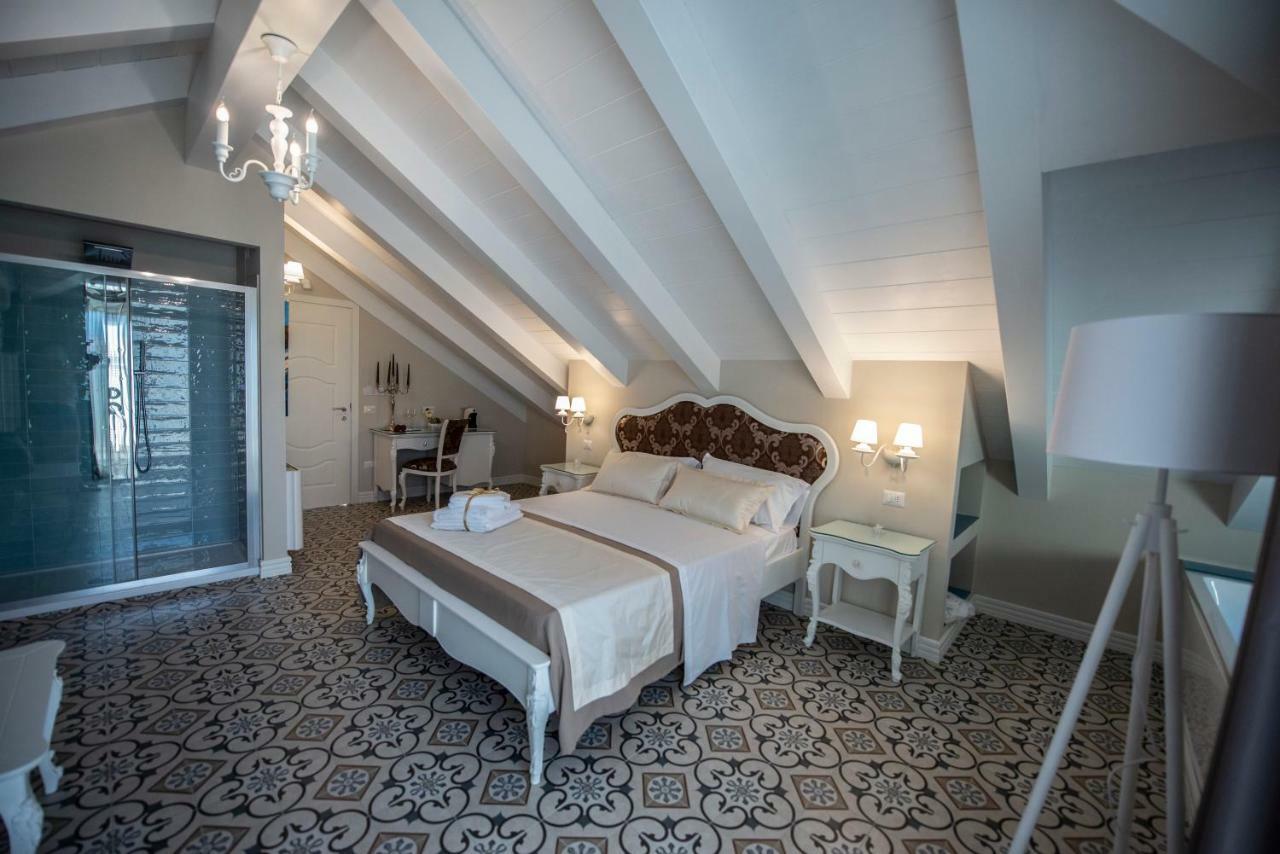 Sui Generis Tropea Luxury Rooms Exterior photo