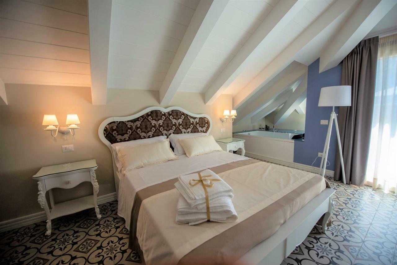 Sui Generis Tropea Luxury Rooms Exterior photo