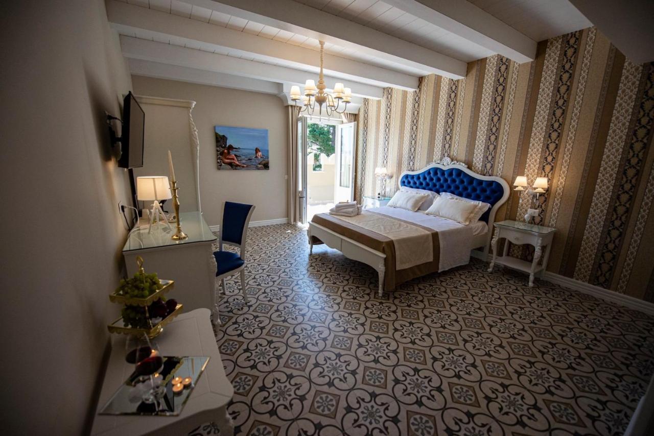 Sui Generis Tropea Luxury Rooms Exterior photo
